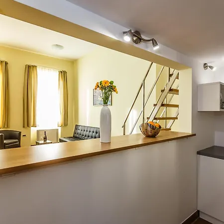 Frajona Apartament *